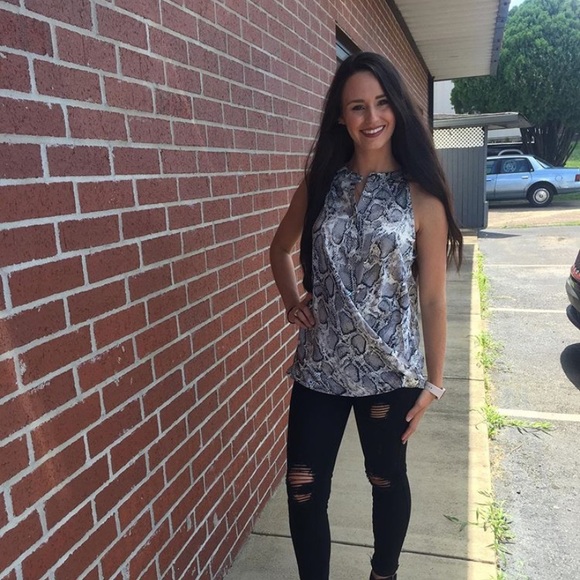 Tops - Boutique brand Snake print choker tank
